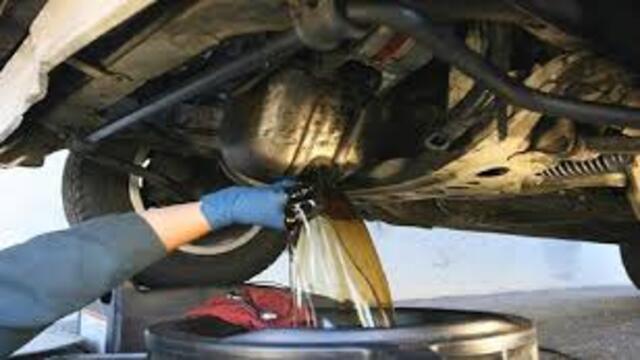 Tips Mengganti Oli Mobil